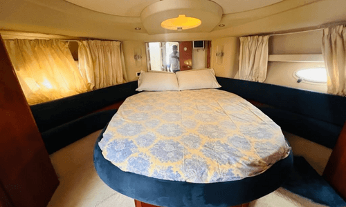 Renting Yachts In Dubai00001